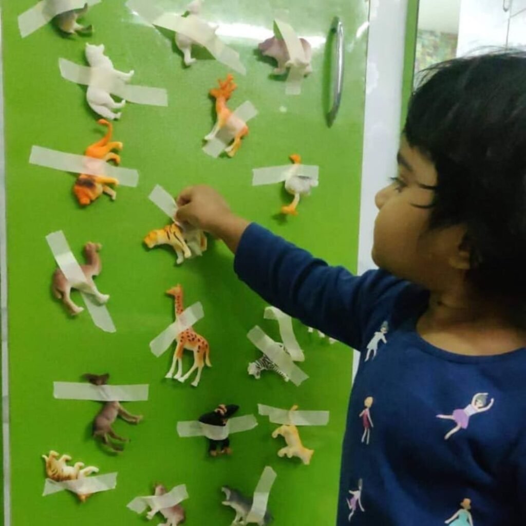 Easy Weekly Activity Plan for 2 Year Old - KuriousMom